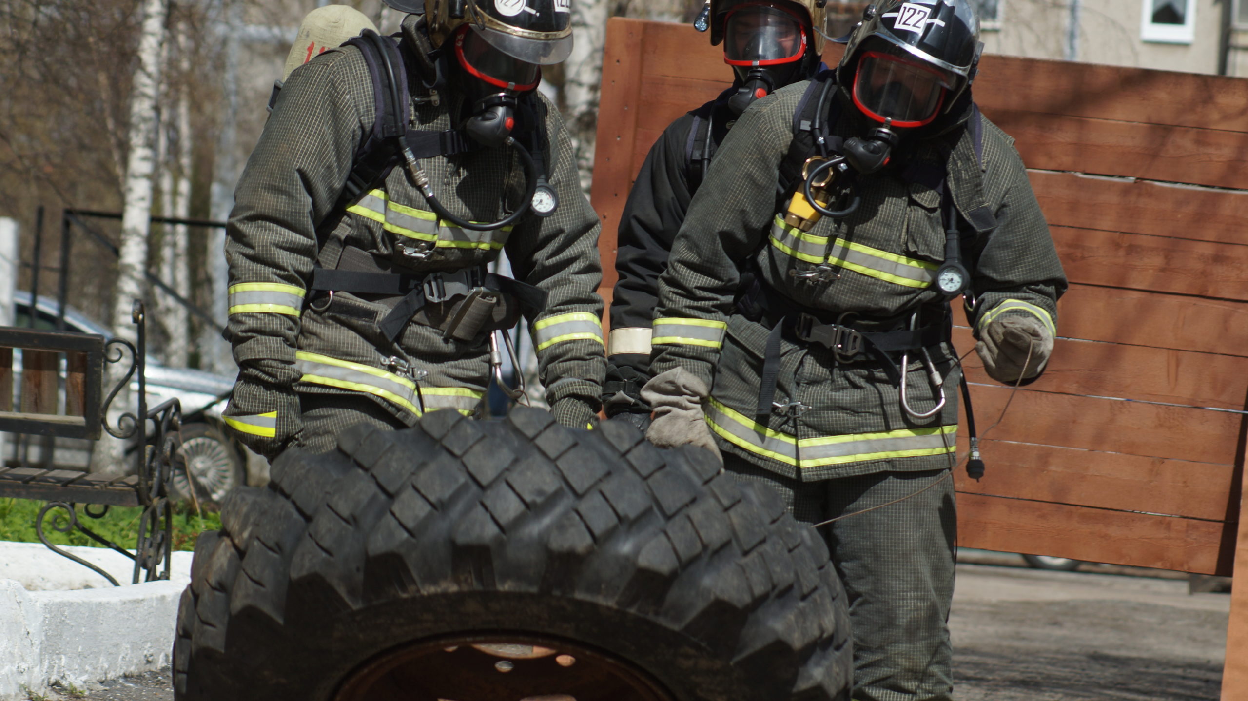выполнение приемов и способов преодоления препятствий в пожарной охране